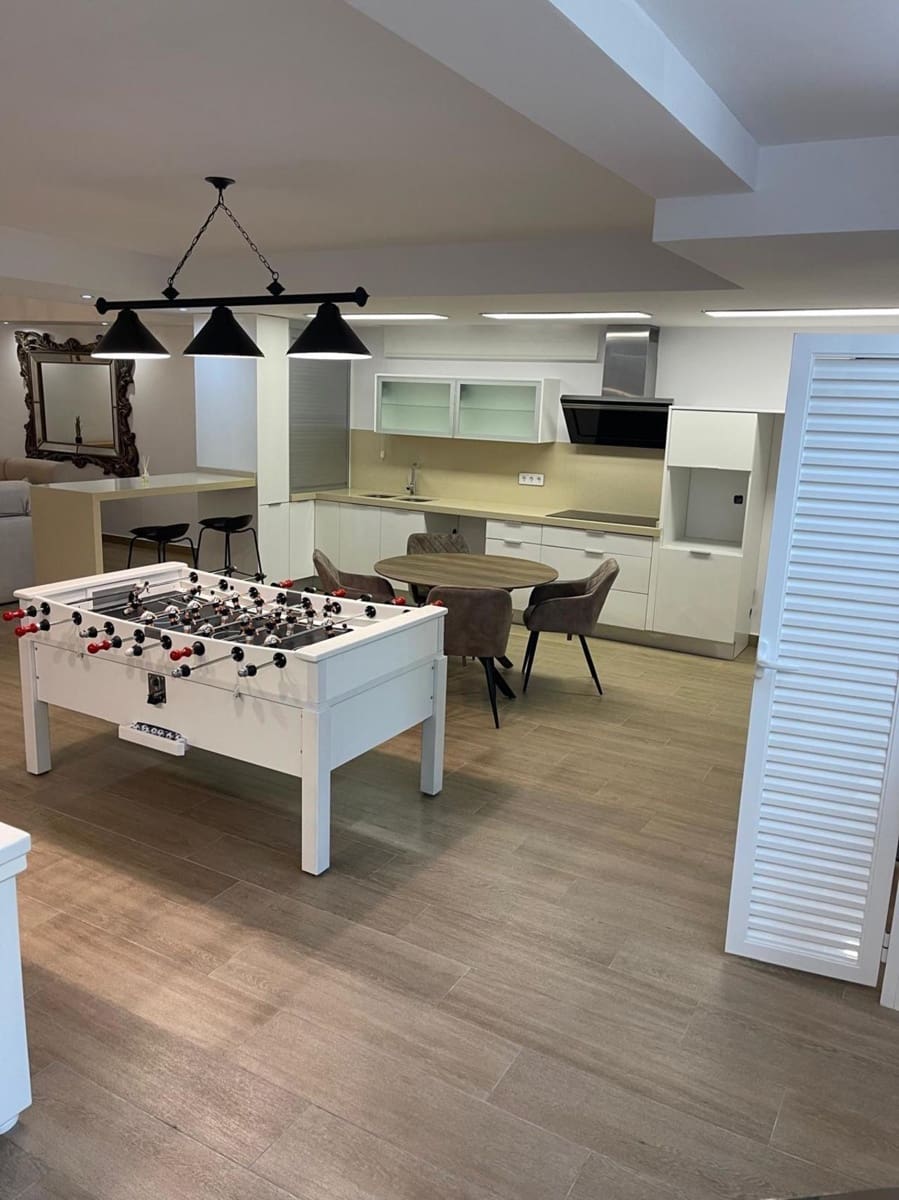 5 quarto Moradia para venda em San Miguel de Salinas com piscina - 995 000 € (Ref: 9154850)