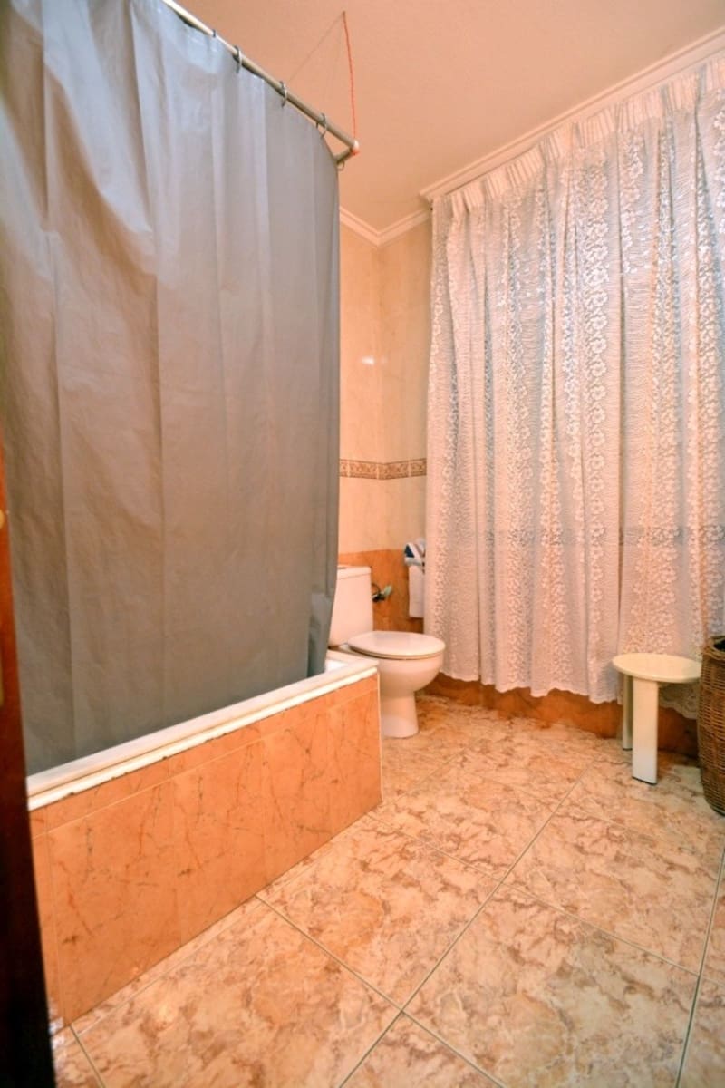 4 bedroom Townhouse for sale in Guardamar del Segura - € 360,000 (Ref: 9154853)