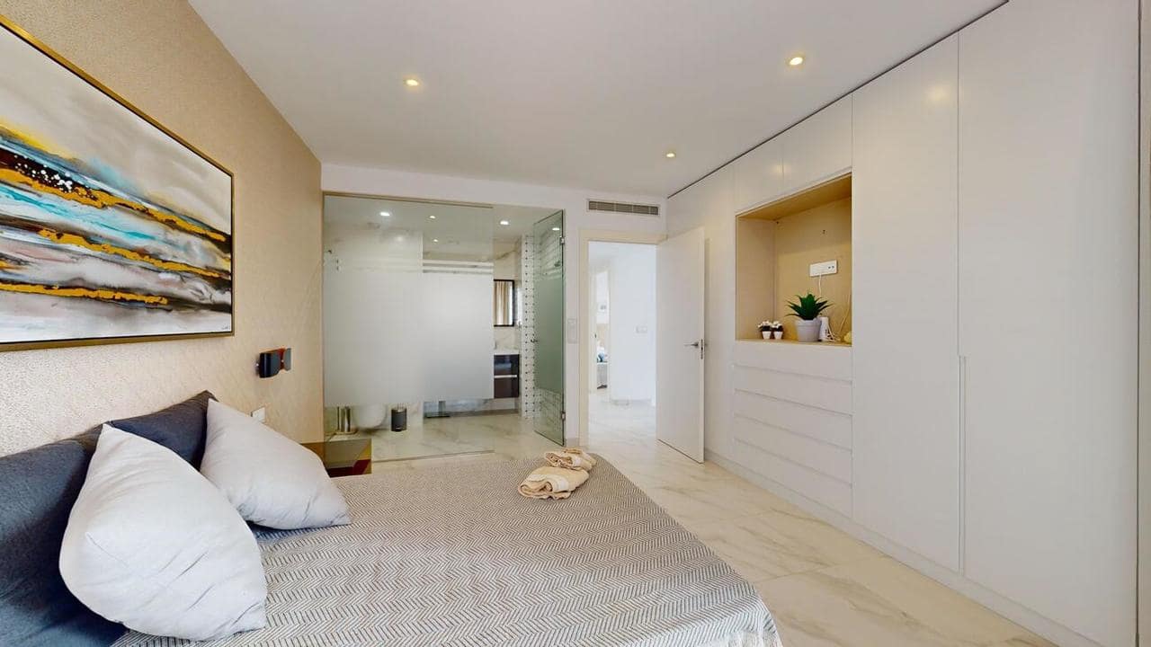 4 soveværelse Villa til salg i Playa Honda - € 645.000 (Ref: 9154858)