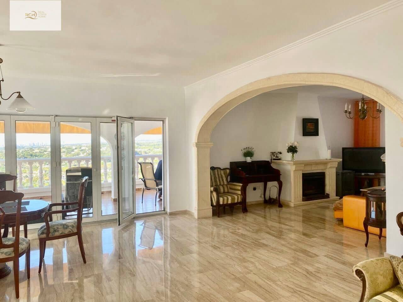 4 bedroom Townhouse for sale in Altea with pool - € 800,000 (Ref: 9154859)