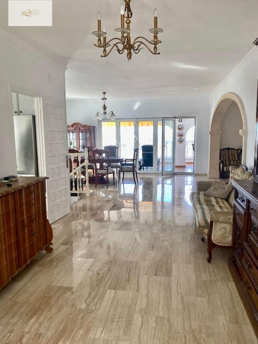 4 bedroom Townhouse for sale in Altea with pool - € 800,000 (Ref: 9154859)