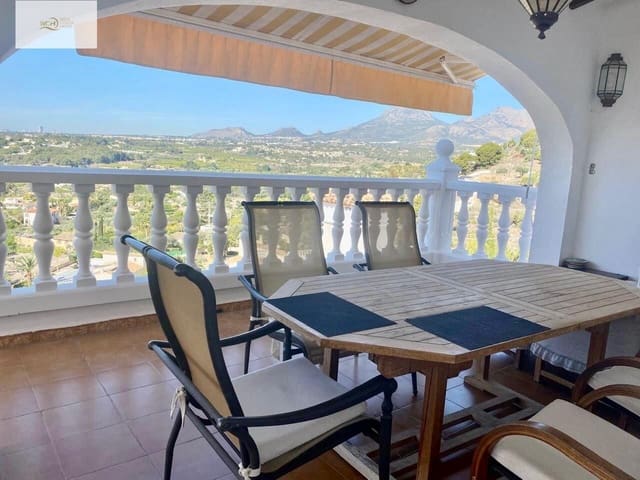 Casa de 4 habitaciones en Altea en venta con piscina - 800.000 € (Ref: 9154859)