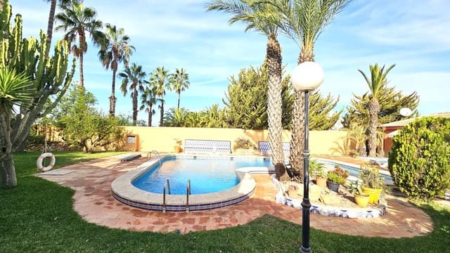 5 Zimmer Villa zu verkaufen in El Molino, Torrevieja mit Pool - 780.000 € (Ref: 9154860)
