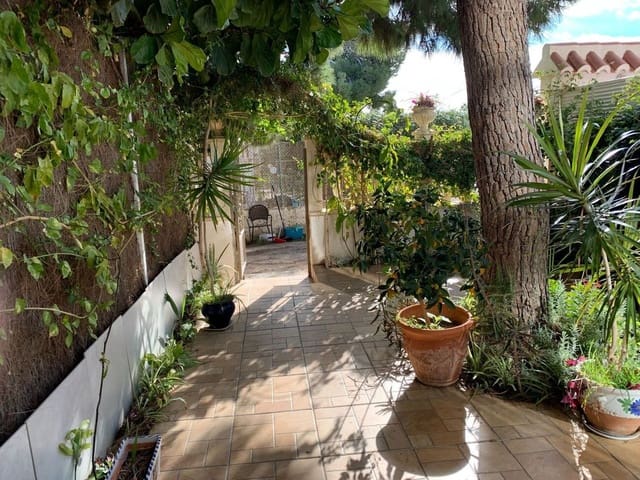 4 slaapkamer Appartement te koop in La Zenia, Orihuela - € 250.000 (Ref: 9154873)