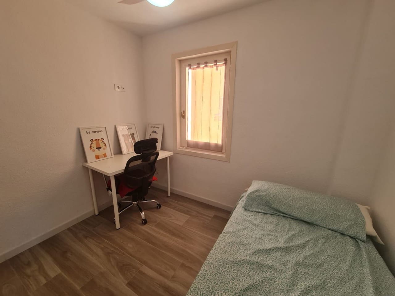 3 bedroom Apartment for sale in La Manga del Mar Menor - € 200,000 (Ref: 9154874)