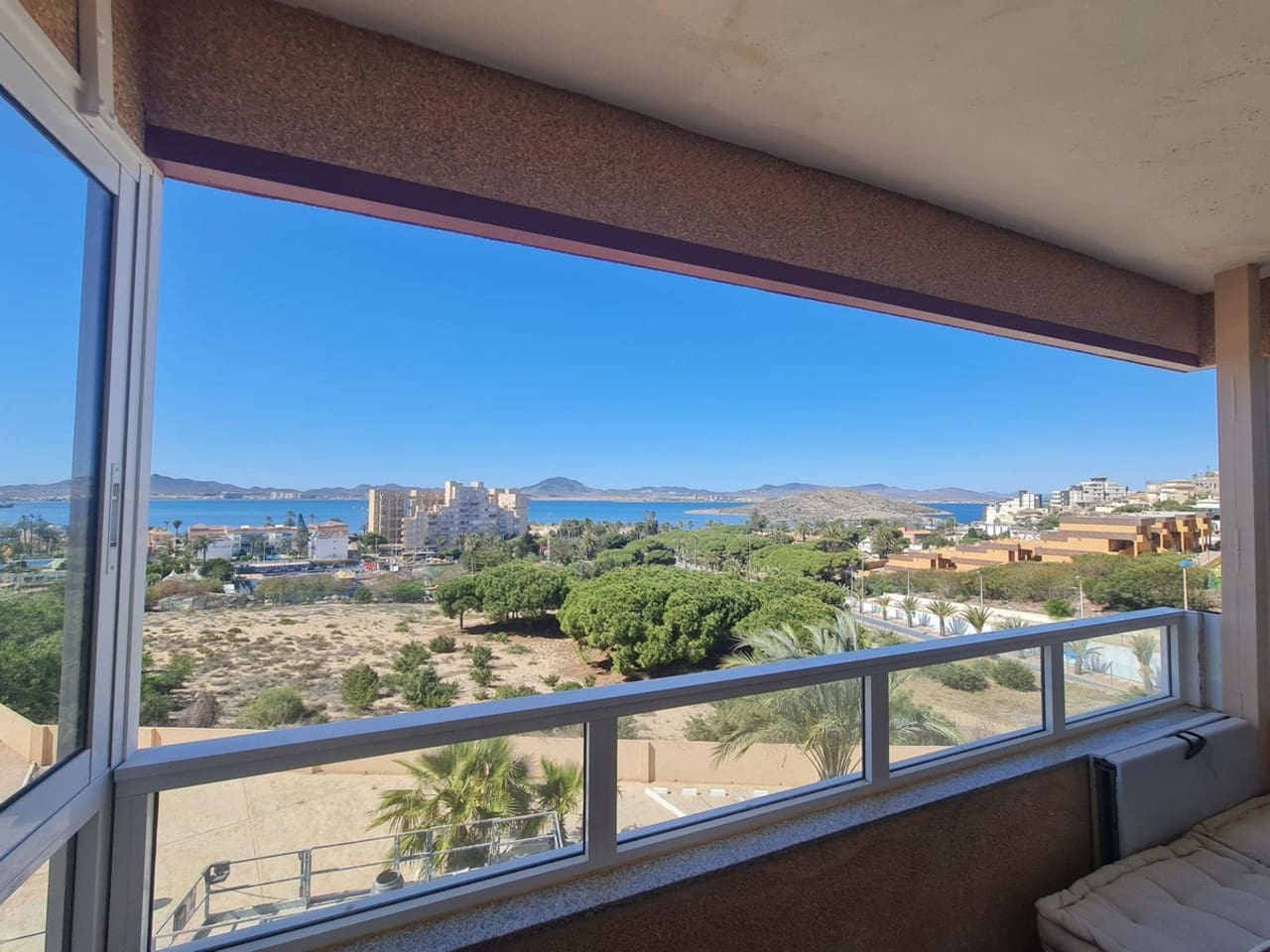 3 bedroom Apartment for sale in La Manga del Mar Menor - € 200,000 (Ref: 9154874)