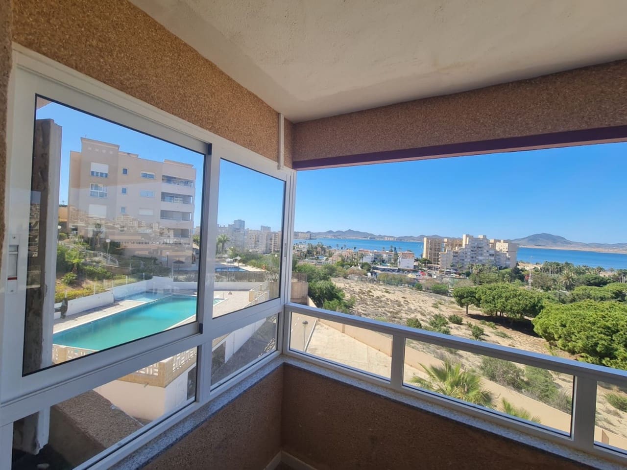 3 bedroom Apartment for sale in La Manga del Mar Menor - € 200,000 (Ref: 9154874)