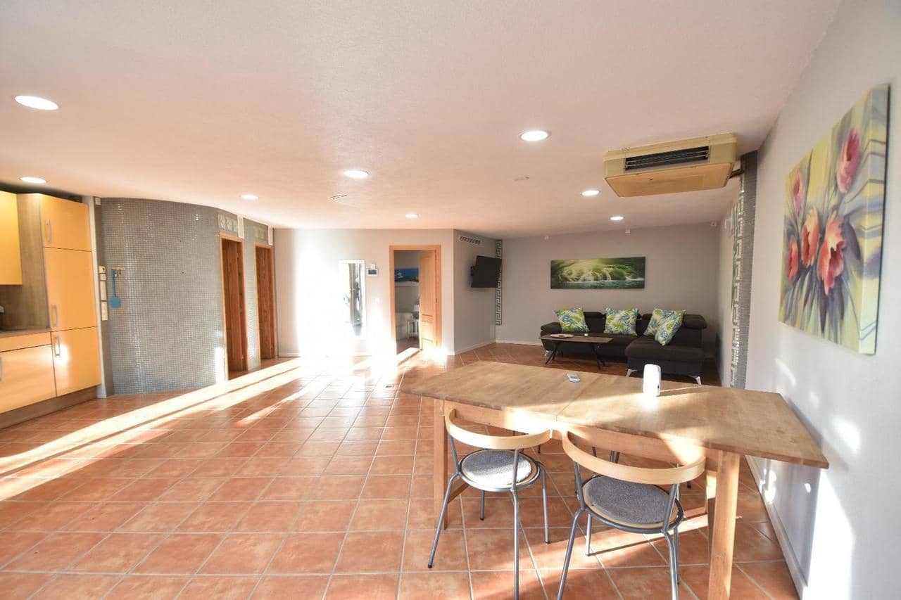 4 bedroom Villa for sale in Orihuela Costa with pool - € 795,000 (Ref: 9154885)