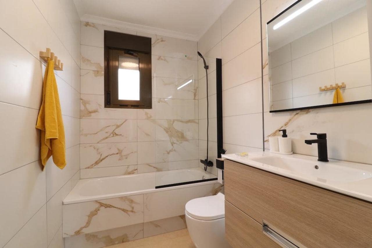 3 quarto Casa em Banda para venda em San Miguel de Salinas - 229 000 € (Ref: 9154923)