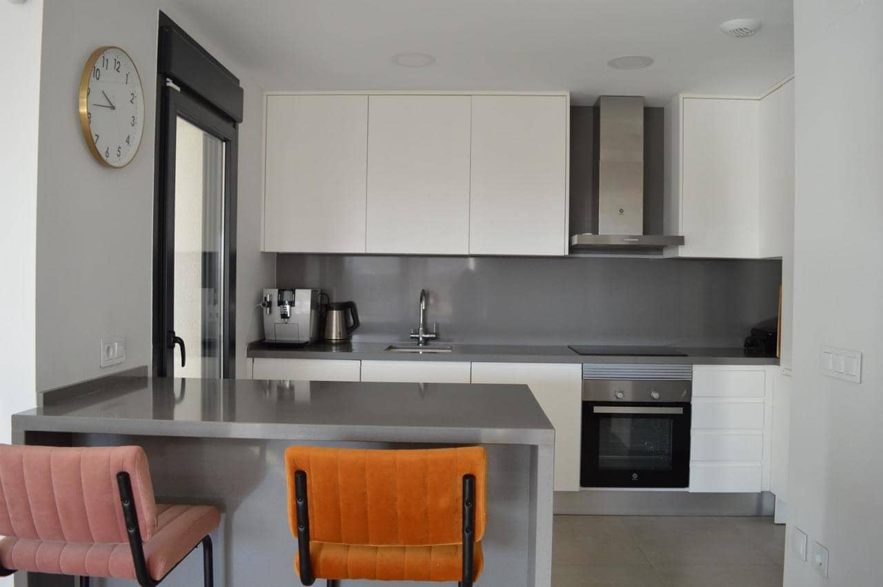 Chalet de 3 habitaciones en Pilar de la Horadada en venta con piscina - 459.000 € (Ref: 9154924)