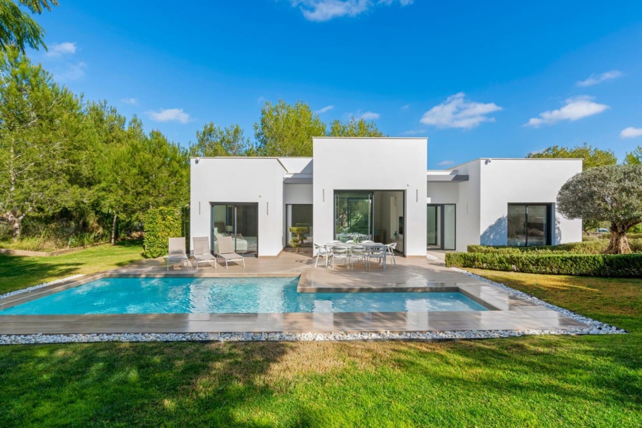 3 bedroom Villa for sale in Orihuela Costa - € 819,000 (Ref: 9154945)