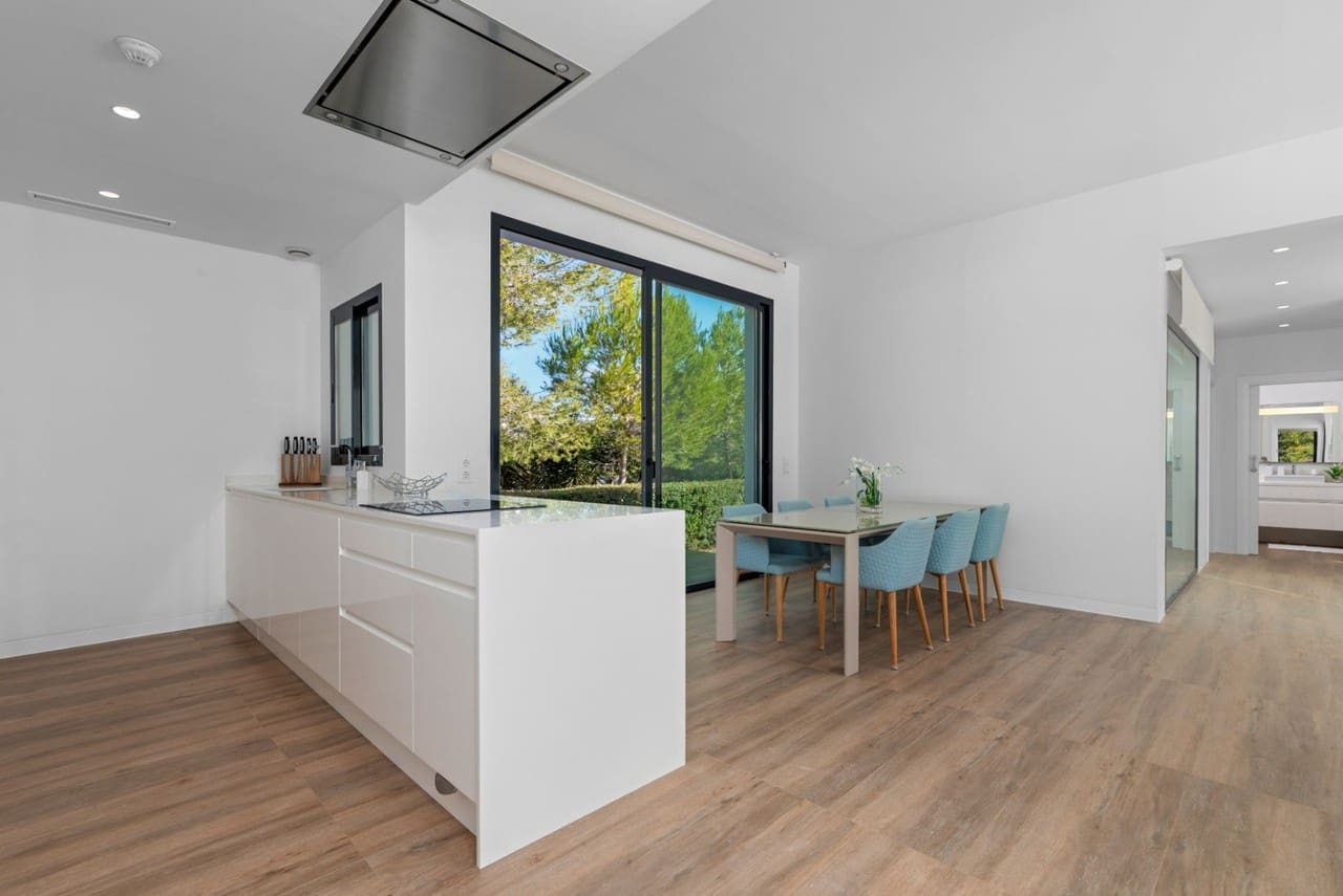 3 bedroom Villa for sale in Orihuela Costa - € 819,000 (Ref: 9154945)