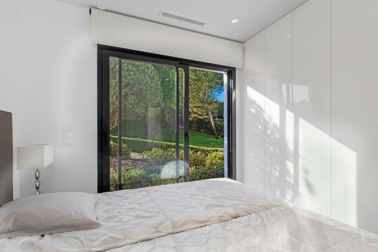 3 bedroom Villa for sale in Orihuela Costa - € 819,000 (Ref: 9154945)