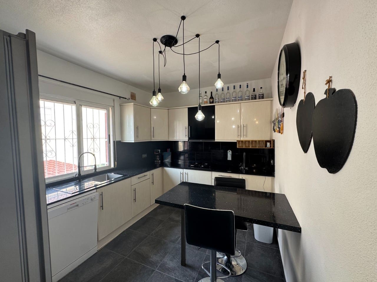 4 quarto Apartamento para venda em San Miguel de Salinas - 189 995 € (Ref: 9154953)