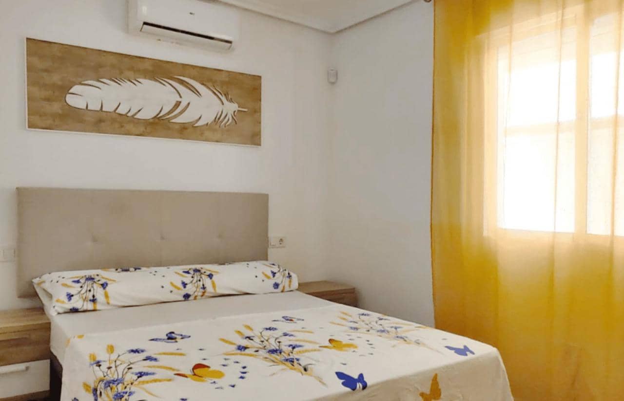 4 makuuhuone Omakotitalo myytävänä paikassa San Miguel de Salinas mukana uima-altaan - 330 000 € (Ref: 9154955)