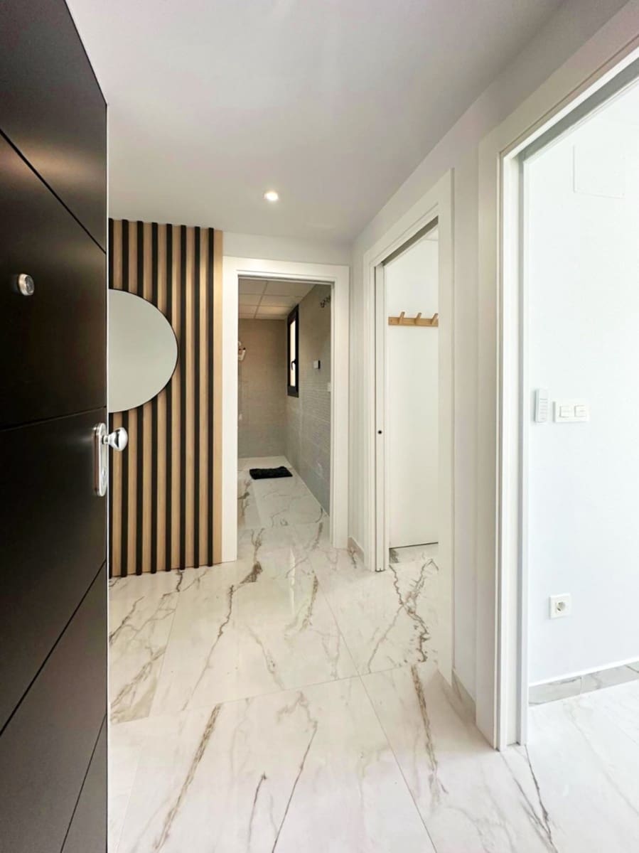 2 soveværelse Lejlighed til salg i Torrevieja - € 289.000 (Ref: 9154961)