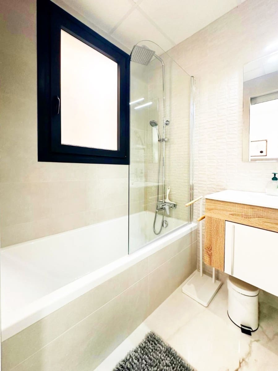 2 soveværelse Lejlighed til salg i Torrevieja - € 289.000 (Ref: 9154961)