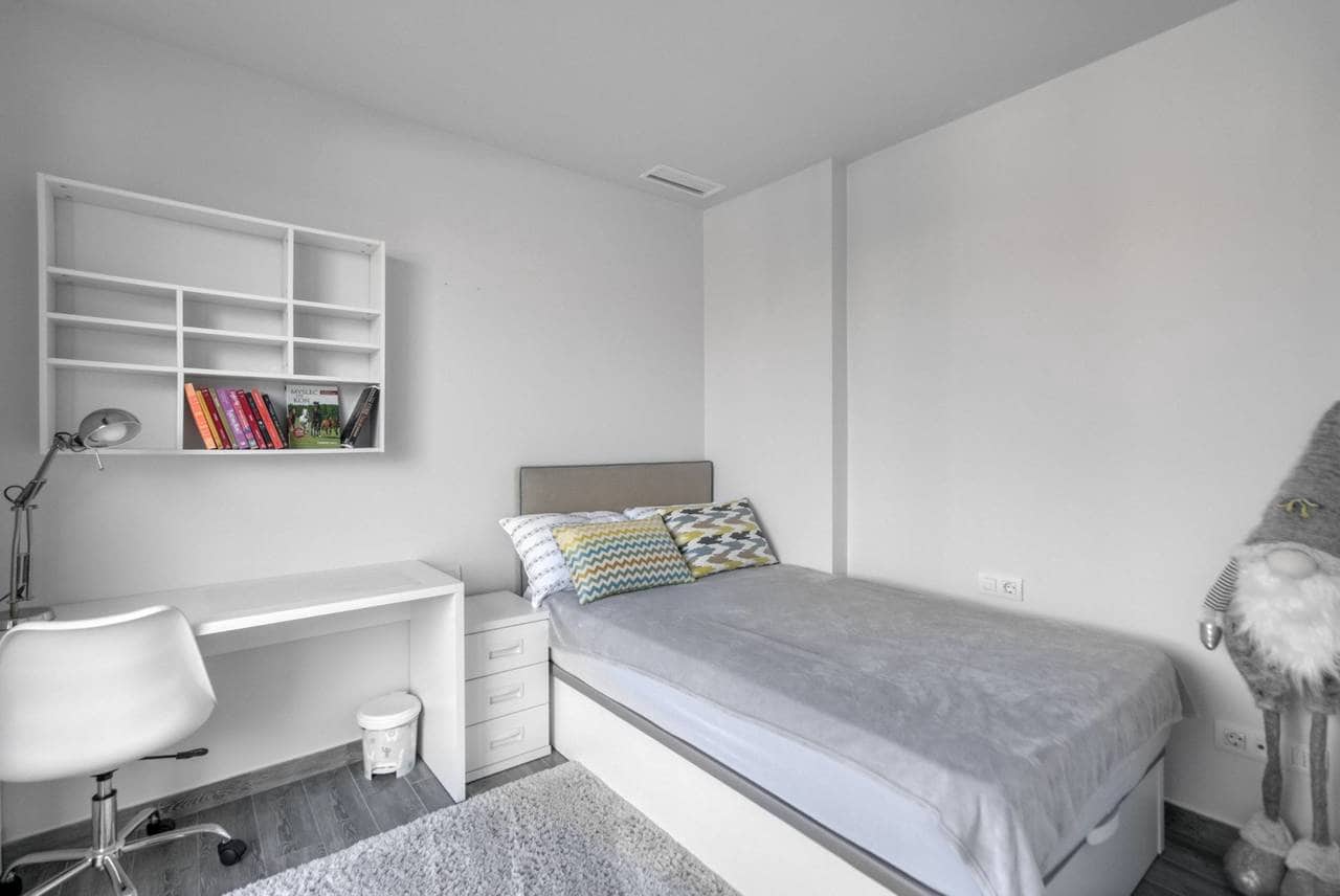 5 soveværelse Villa til salg i Torrevieja med swimmingpool - € 549.000 (Ref: 9154991)