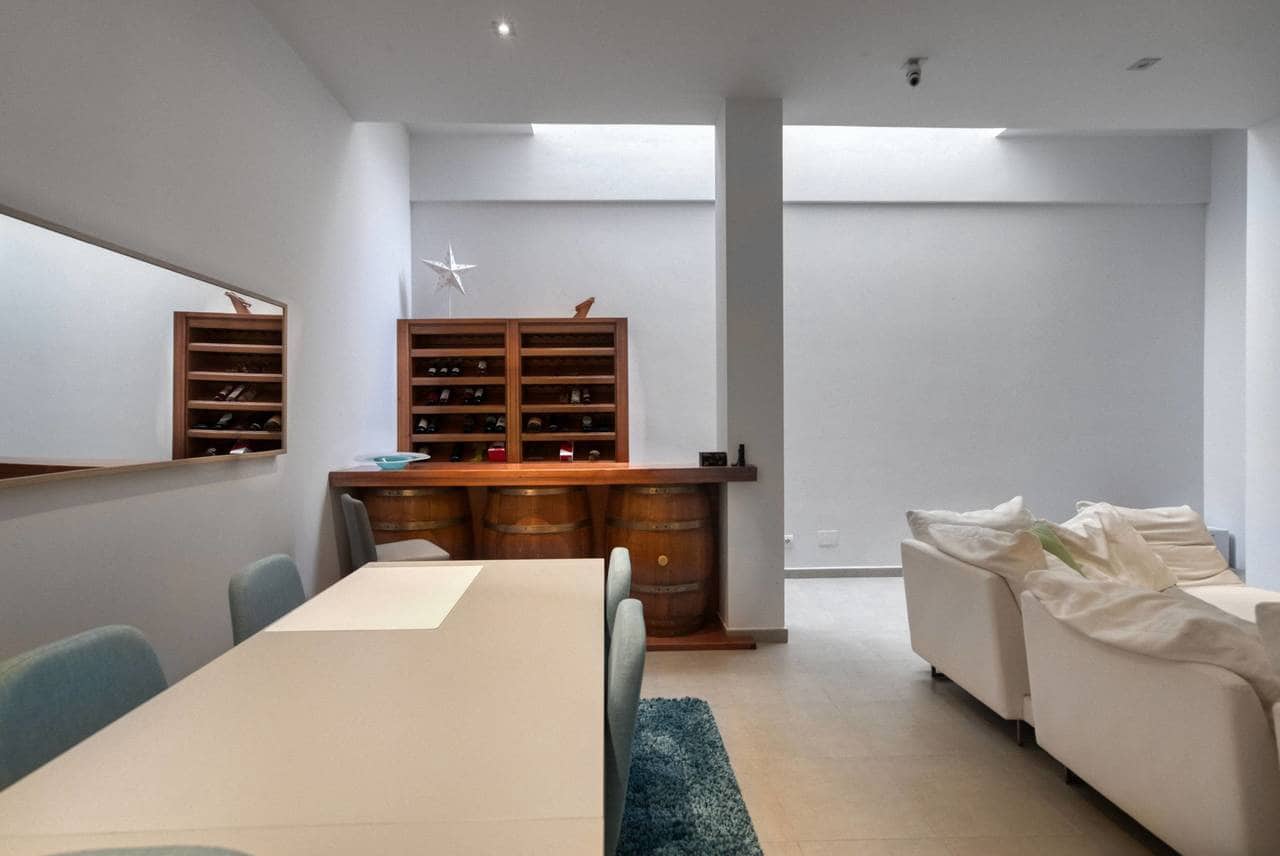 5 soveværelse Villa til salg i Torrevieja med swimmingpool - € 549.000 (Ref: 9154991)