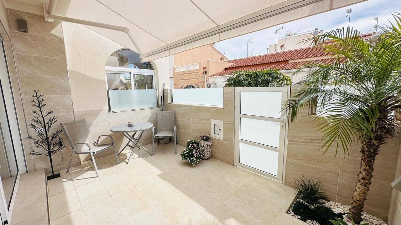 2 chambre Appartement à vendre à Torrevieja - 209 500 € (Ref: 9154999)