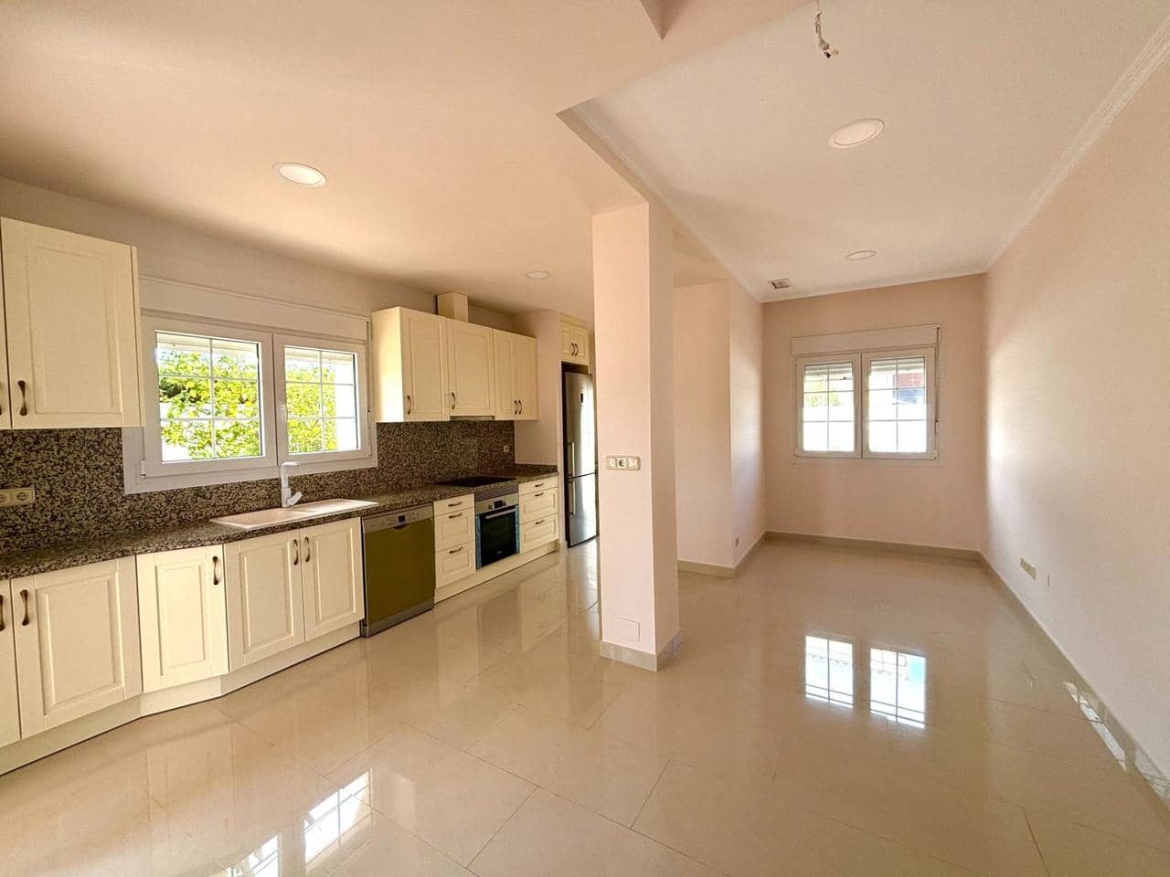 4 makuuhuone Huvila myytävänä paikassa Cabo Roig mukana uima-altaan - 910 000 € (Ref: 9155002)