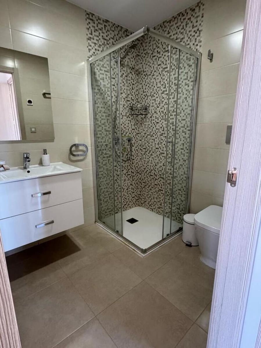 Apartamento de 2 habitaciones en Cabo Roig en venta - 239.900 € (Ref: 9155020)