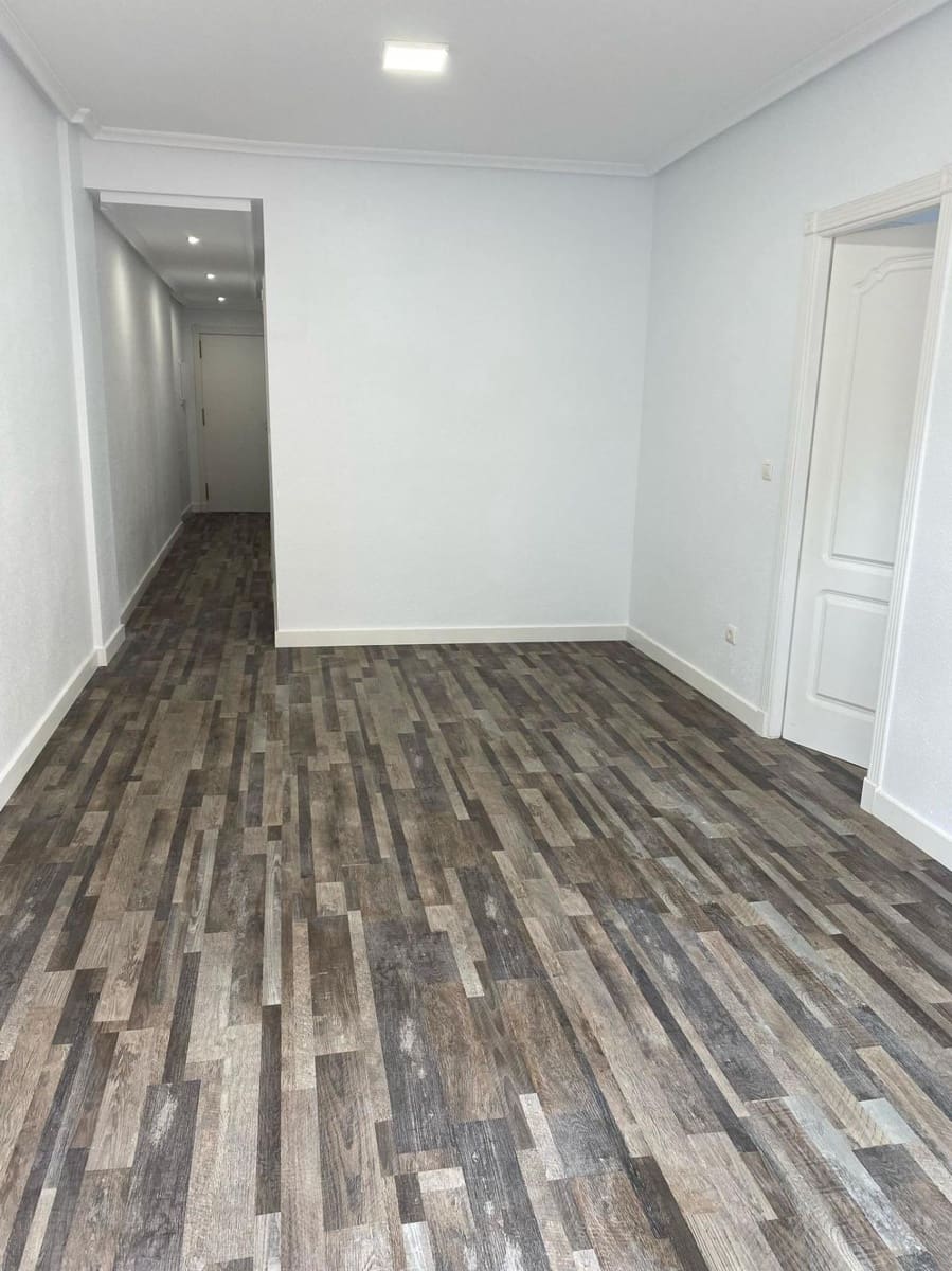 Apartamento de 2 habitaciones en San Miguel de Salinas en venta con piscina - 198.000 € (Ref: 9155022)