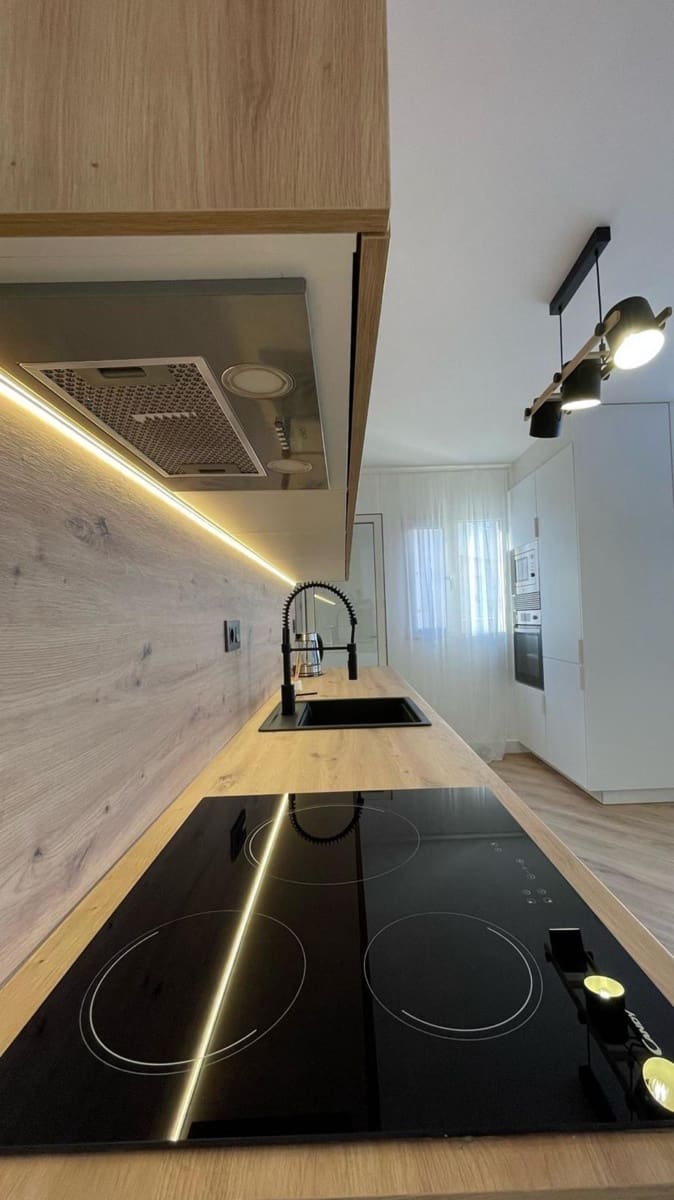 2 makuuhuone Huoneisto myytävänä paikassa Torrevieja mukana uima-altaan - 187 000 € (Ref: 9155026)