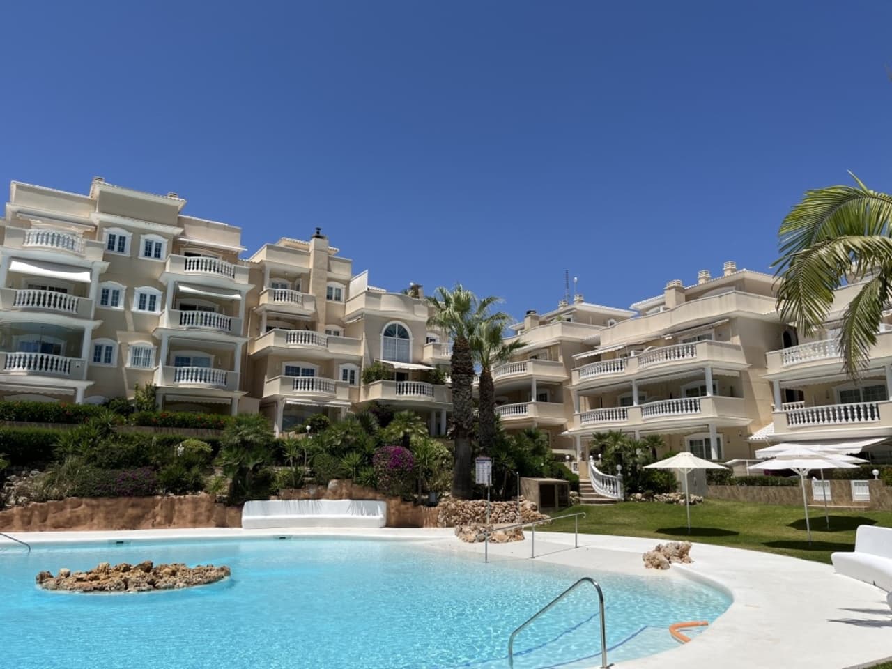 2 bedroom Apartment for sale in Guardamar del Segura - € 232,000 (Ref: 9155044)