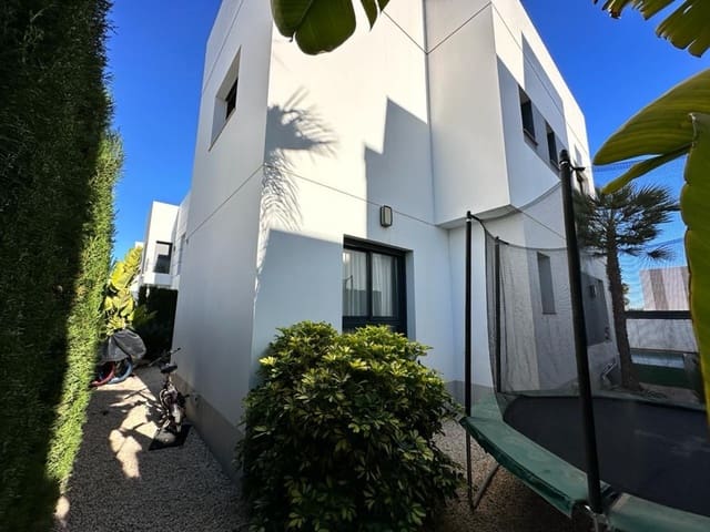 3 bedroom Villa for sale in Ciudad Quesada, Rojales - € 545,000 (Ref: 9155073)