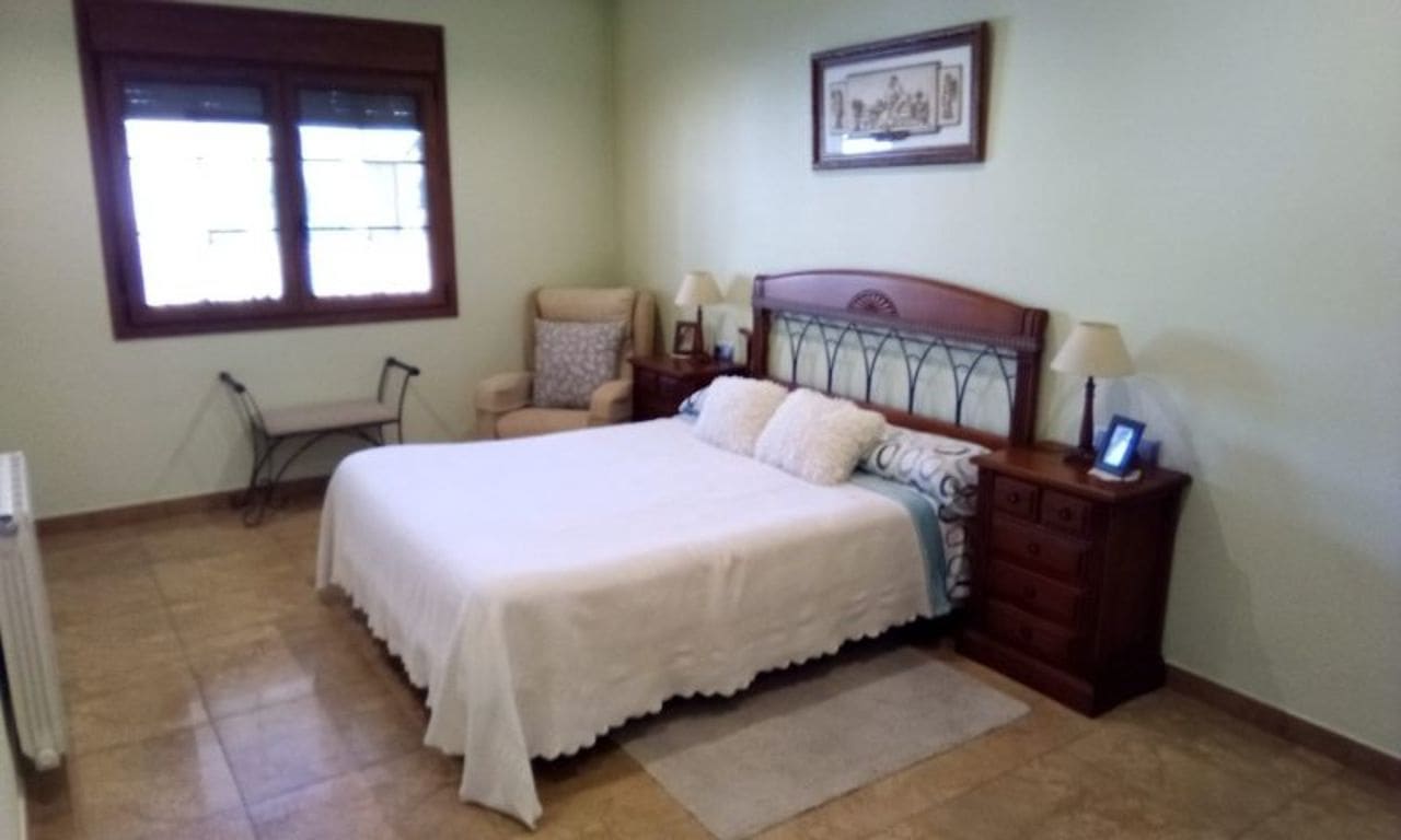 Chalet de 4 habitaciones en Pilar de la Horadada en venta - 367.500 € (Ref: 9155087)