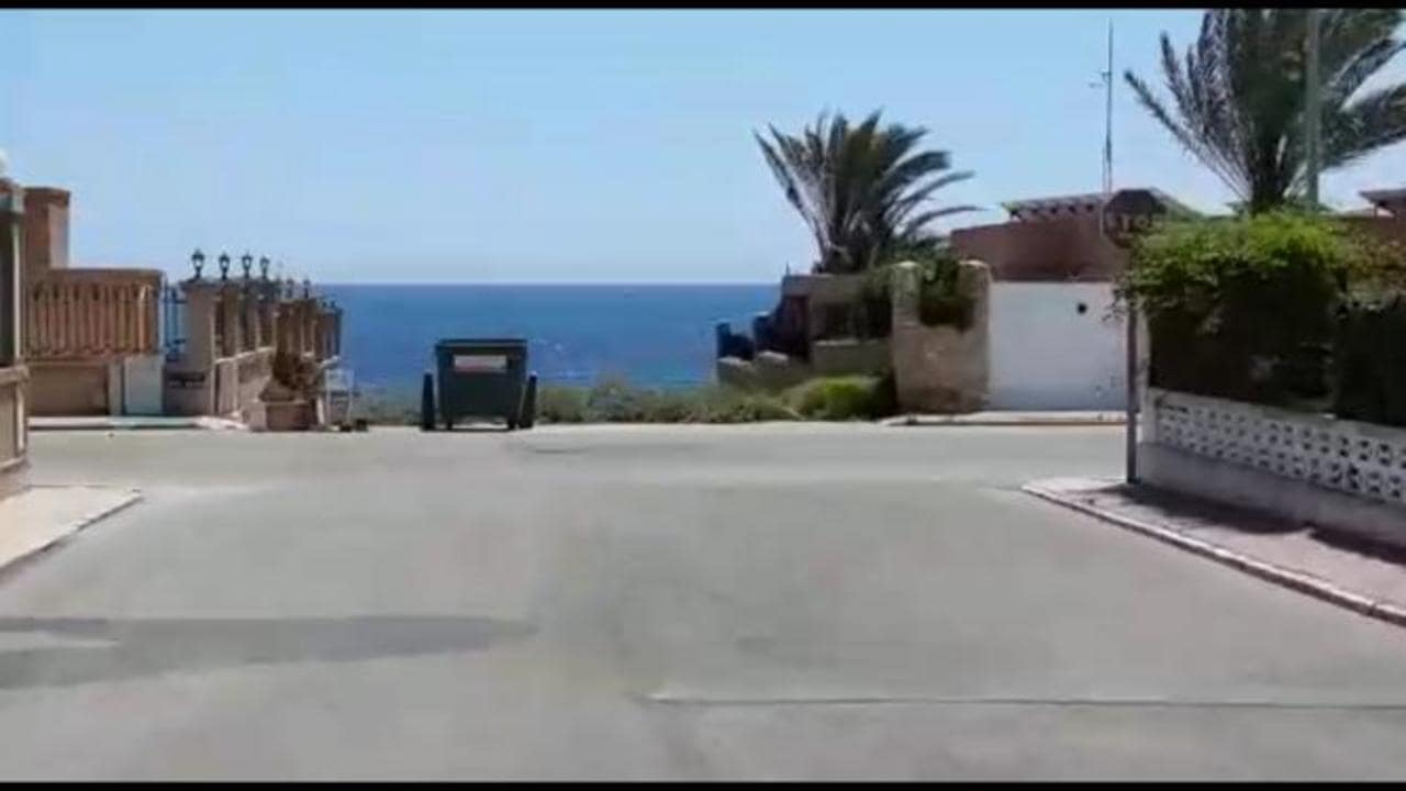 4 bedroom Villa for sale in Torrevieja - € 675,000 (Ref: 9155092)