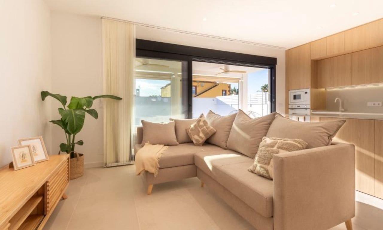 3 bedroom Villa for sale in Torrevieja - € 499,000 (Ref: 9155093)