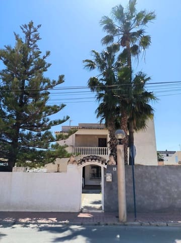 7 bedroom Townhouse for sale in Dehesa de Campoamor, Orihuela with pool - € 521,000 (Ref: 9155094)