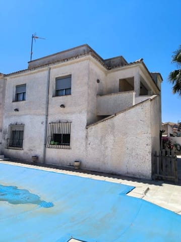 7 bedroom Townhouse for sale in Dehesa de Campoamor, Orihuela with pool - € 521,000 (Ref: 9155094)