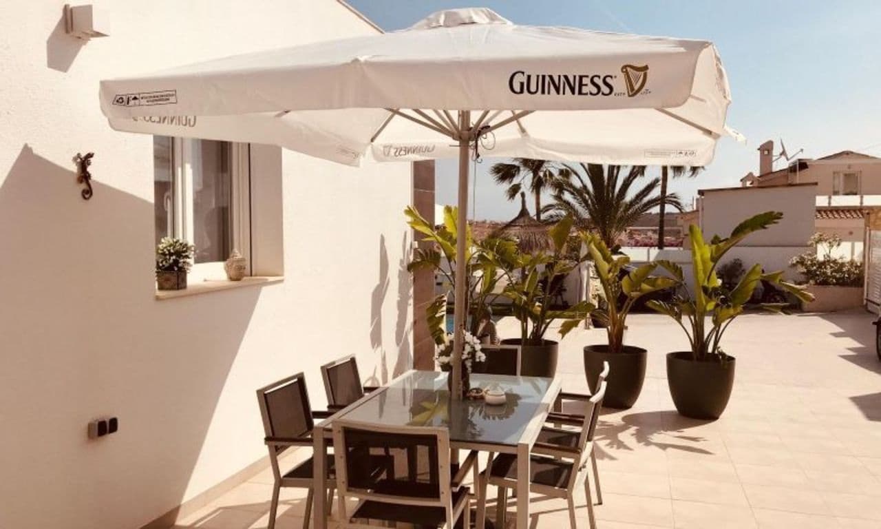 Chalet de 6 habitaciones en Ciudad Quesada en venta - 685.000 € (Ref: 9155097)