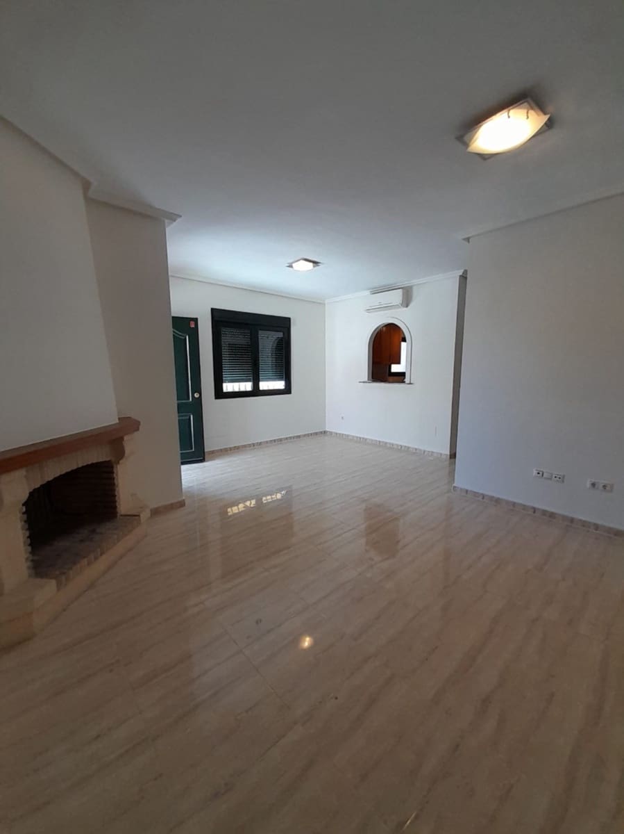 Chalet de 3 habitaciones en Ciudad Quesada en venta - 295.000 € (Ref: 9155107)