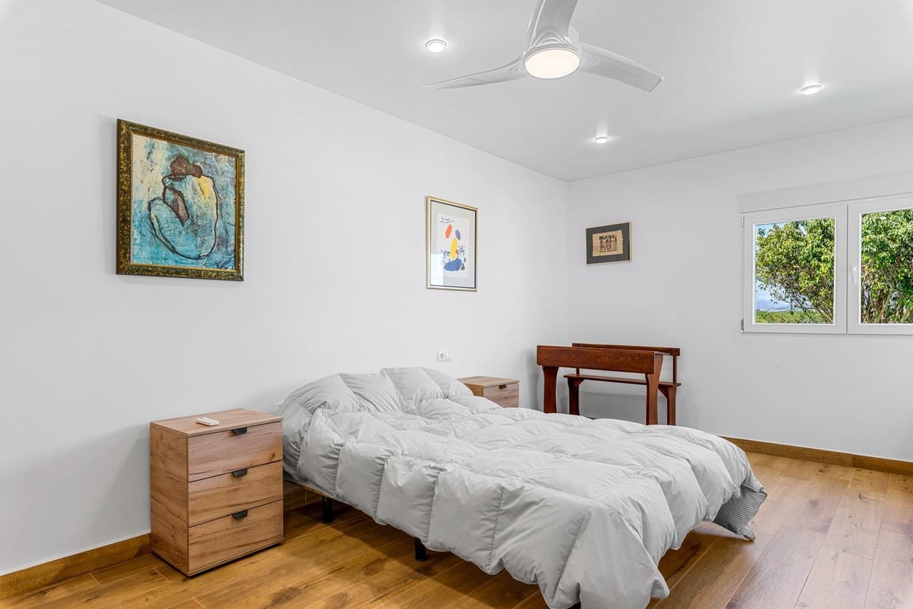 Chalet de 6 habitaciones en Los Montesinos en venta - 779.000 € (Ref: 9155128)