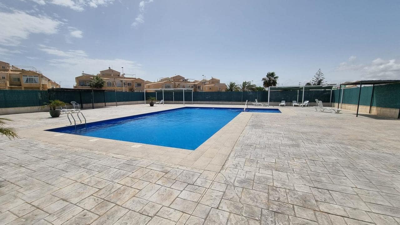 2 soverom Bungalow til salgs i Torrevieja med svømmebasseng - € 137 000 (Ref: 9155140)