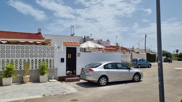 2 bedroom Bungalow for sale in El Molino, Torrevieja with pool - € 137,000 (Ref: 9155140)