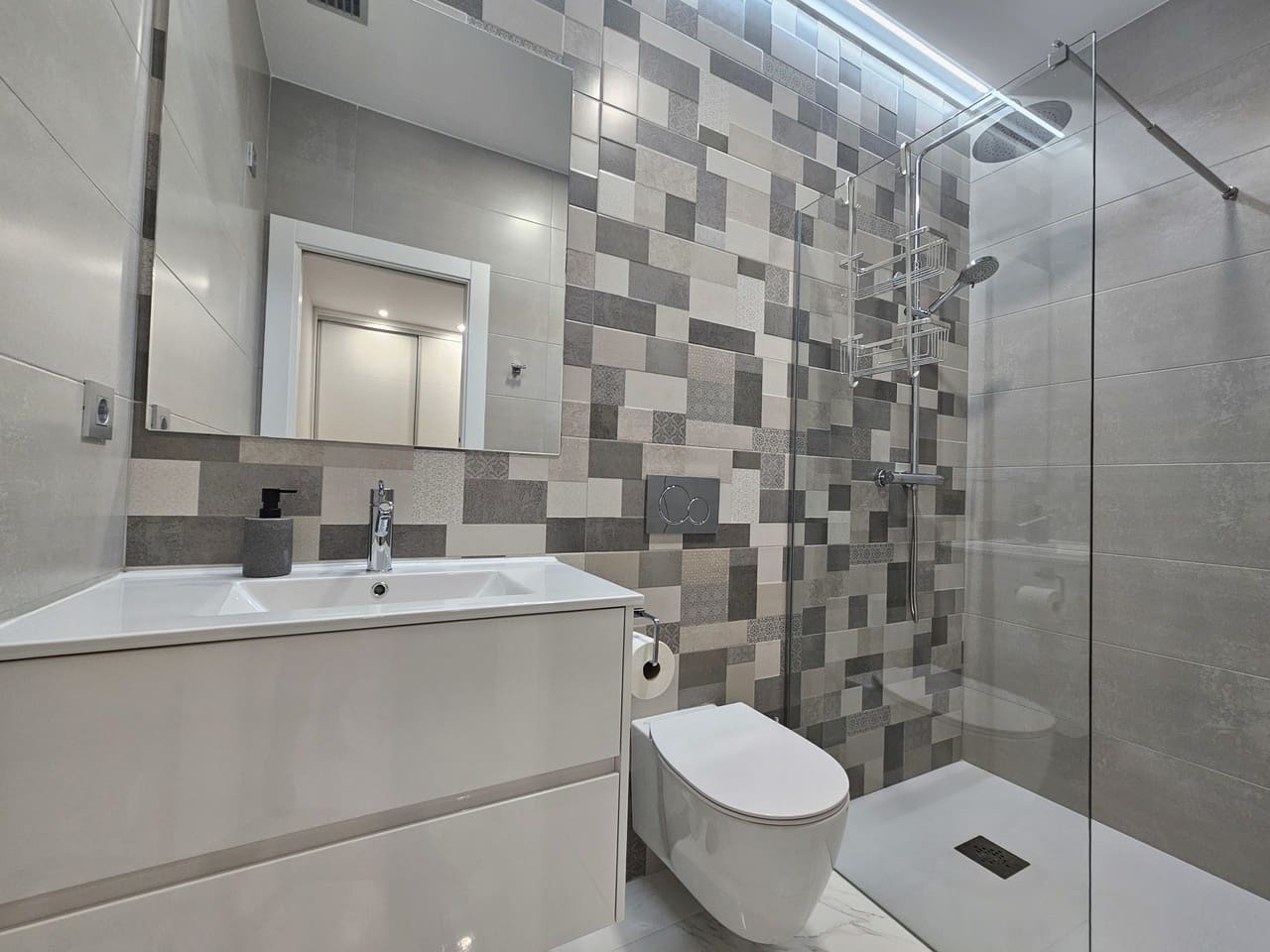 4 sypialnia Willa na sprzedaż w Villamartin - 450 000 € (Ref: 9155174)