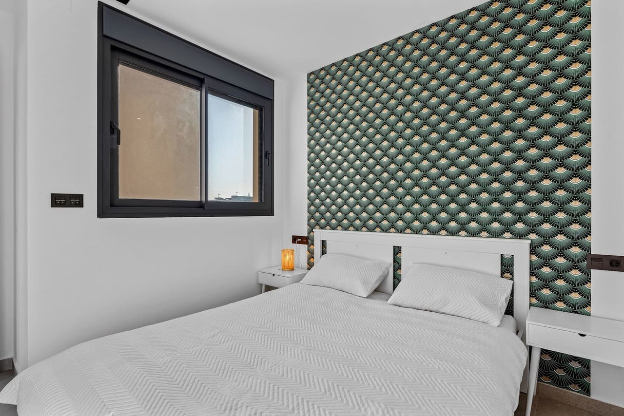 Chalet de 4 habitaciones en Ciudad Quesada en venta - 369.000 € (Ref: 9155181)