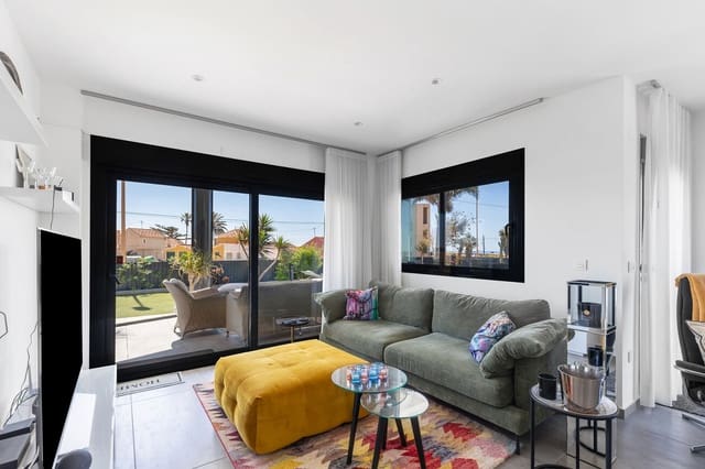 Chalet de 4 habitaciones en El Molino, Torrevieja en venta con piscina - 895.000 € (Ref: 9155191)