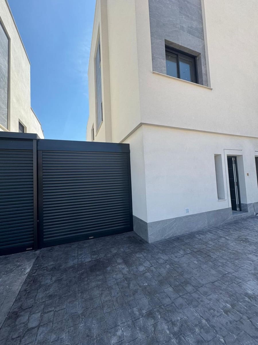 4 chambre Villa/Maison à vendre à Guardamar del Segura avec piscine - 507 000 € (Ref: 9155206)