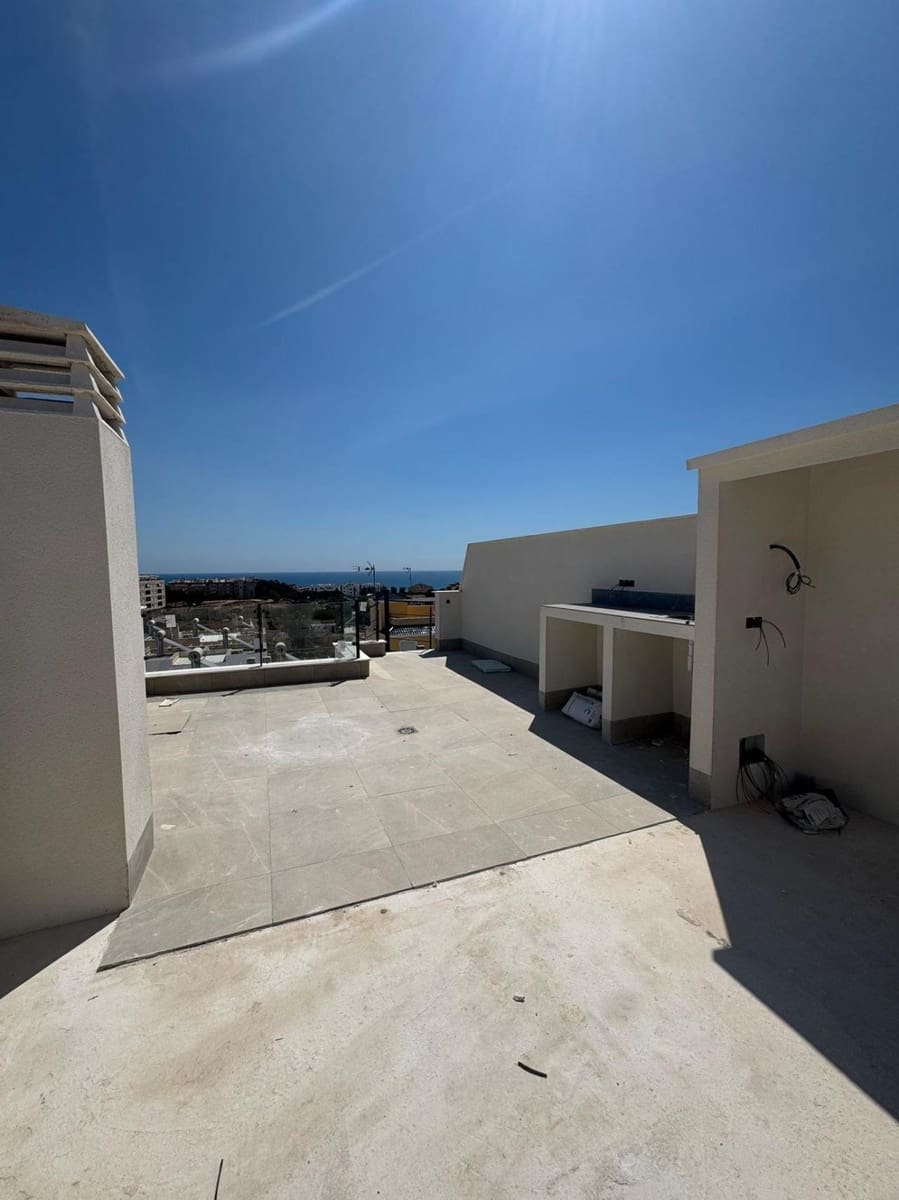 4 chambre Villa/Maison à vendre à Guardamar del Segura avec piscine - 507 000 € (Ref: 9155206)