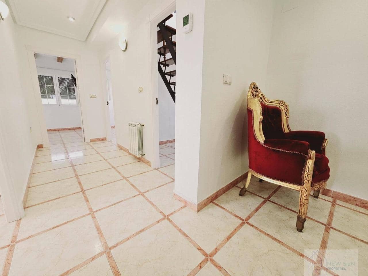 5 soveværelse Villa til salg i Torrevieja med swimmingpool - € 689.000 (Ref: 9155213)