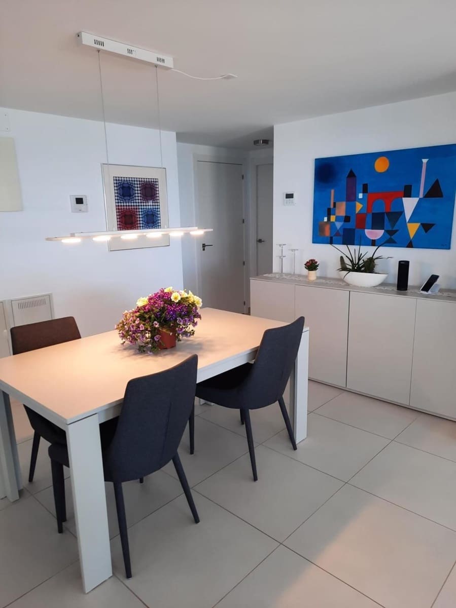 3 quarto Penthouse para venda em Torrevieja com piscina - 795 000 € (Ref: 9155226)