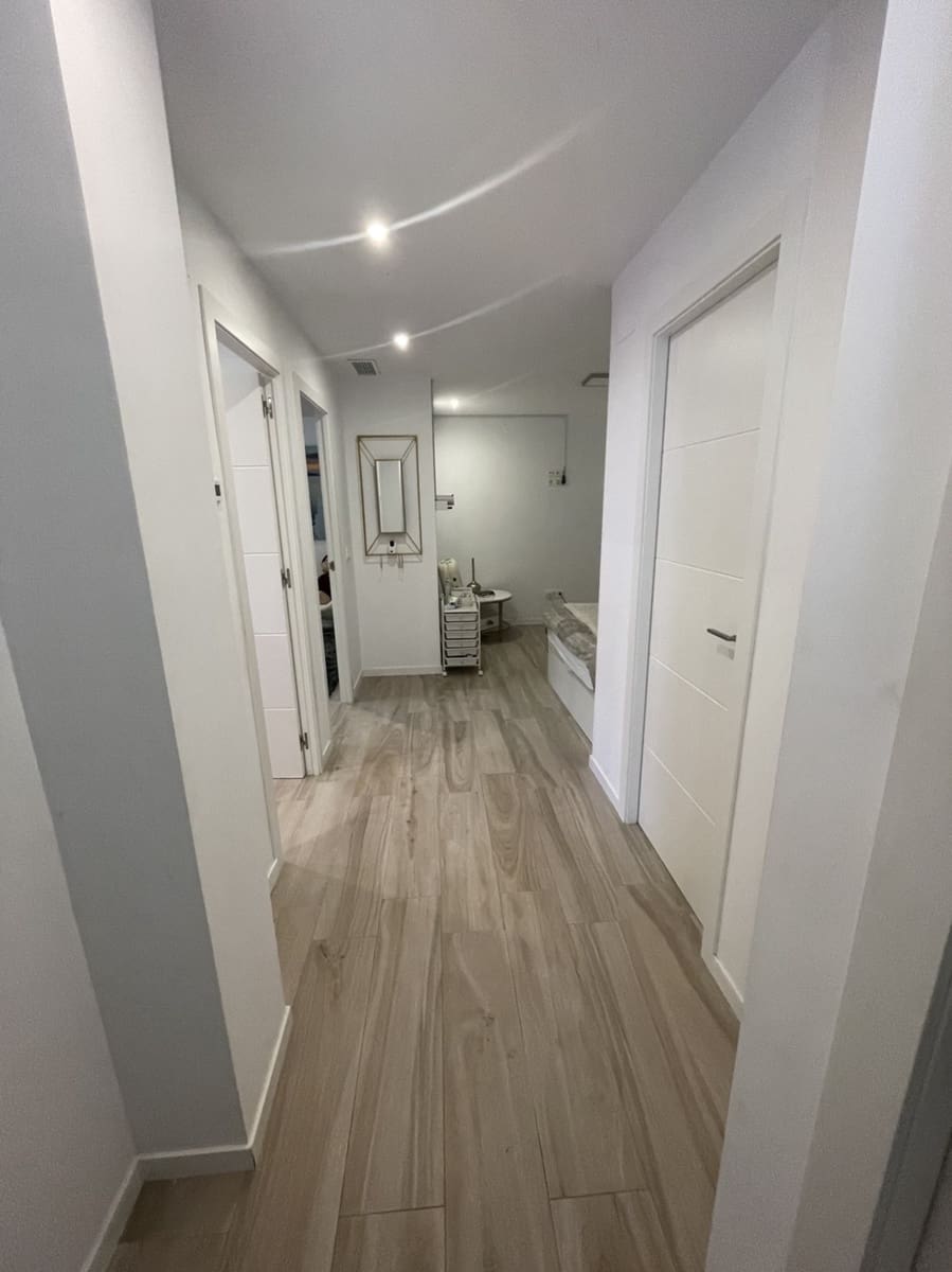 4 slaapkamer Villa te koop in Cabo Roig met zwembad - € 535.000 (Ref: 9155236)