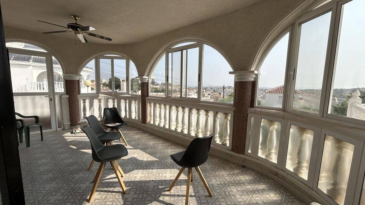 Chalet de 5 habitaciones en Ciudad Quesada en venta - 599.990 € (Ref: 9155244)