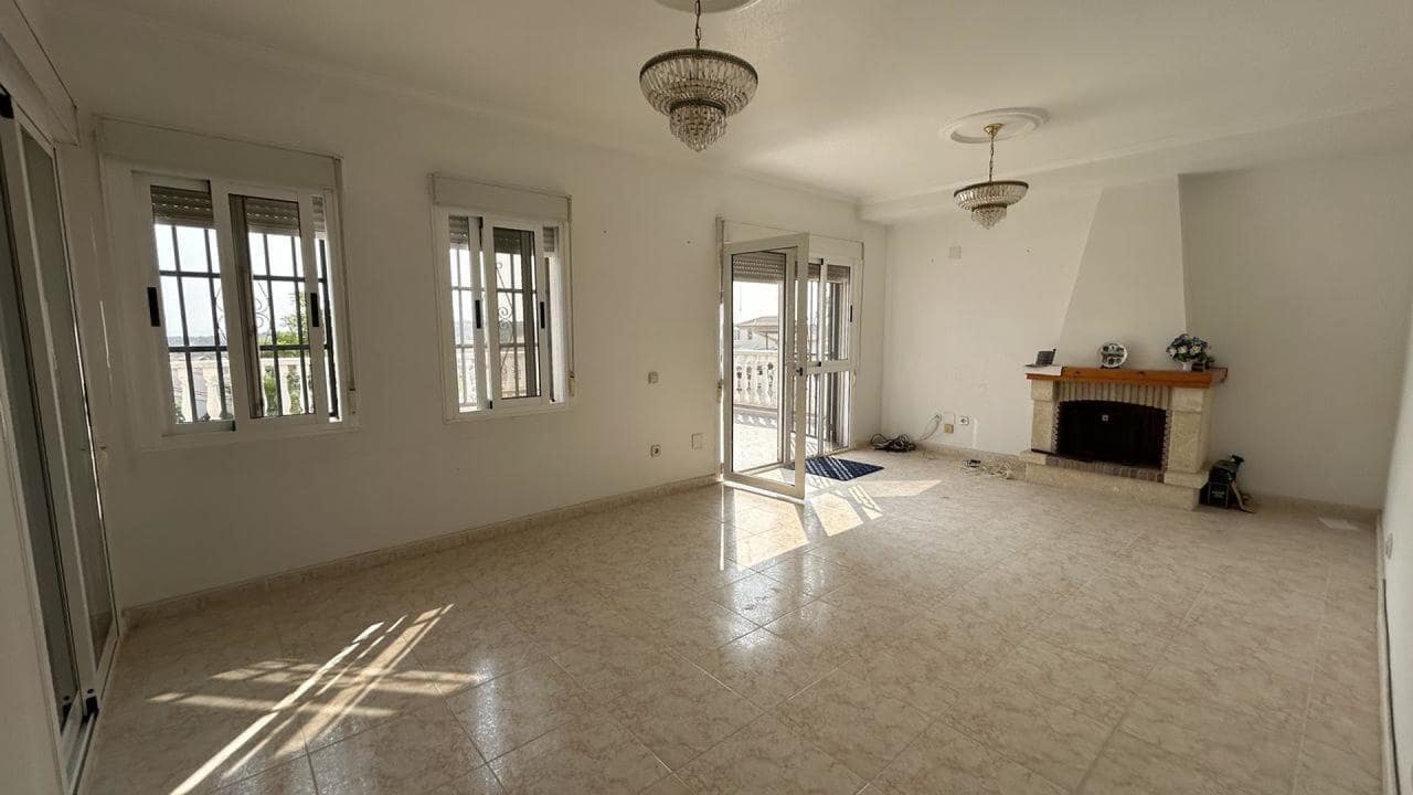 Chalet de 5 habitaciones en Ciudad Quesada en venta - 599.990 € (Ref: 9155244)
